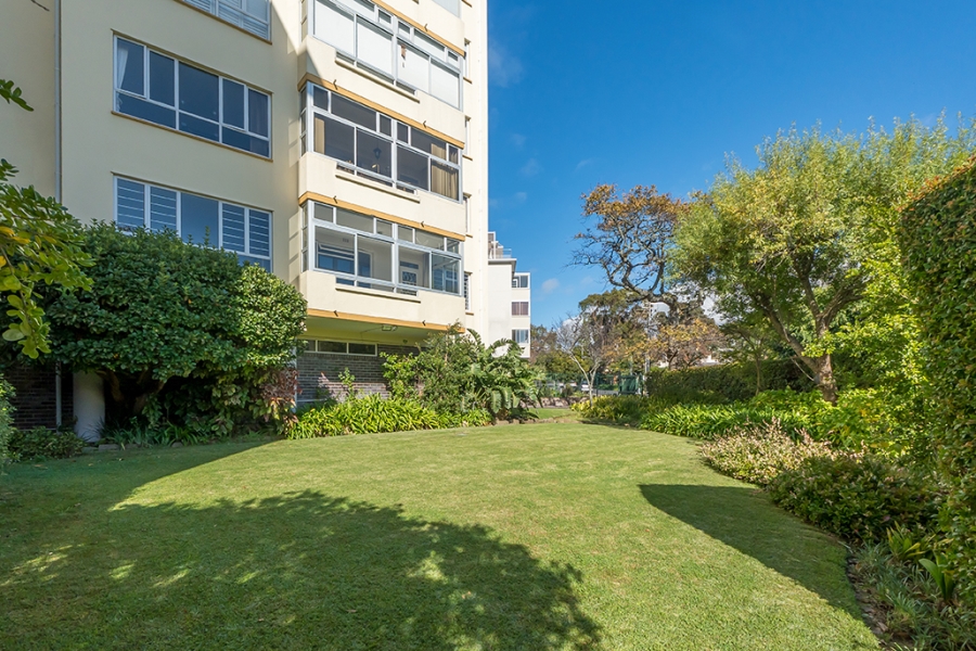 To Let 3 Bedroom Property for Rent in Kenilworth Upper Western Cape